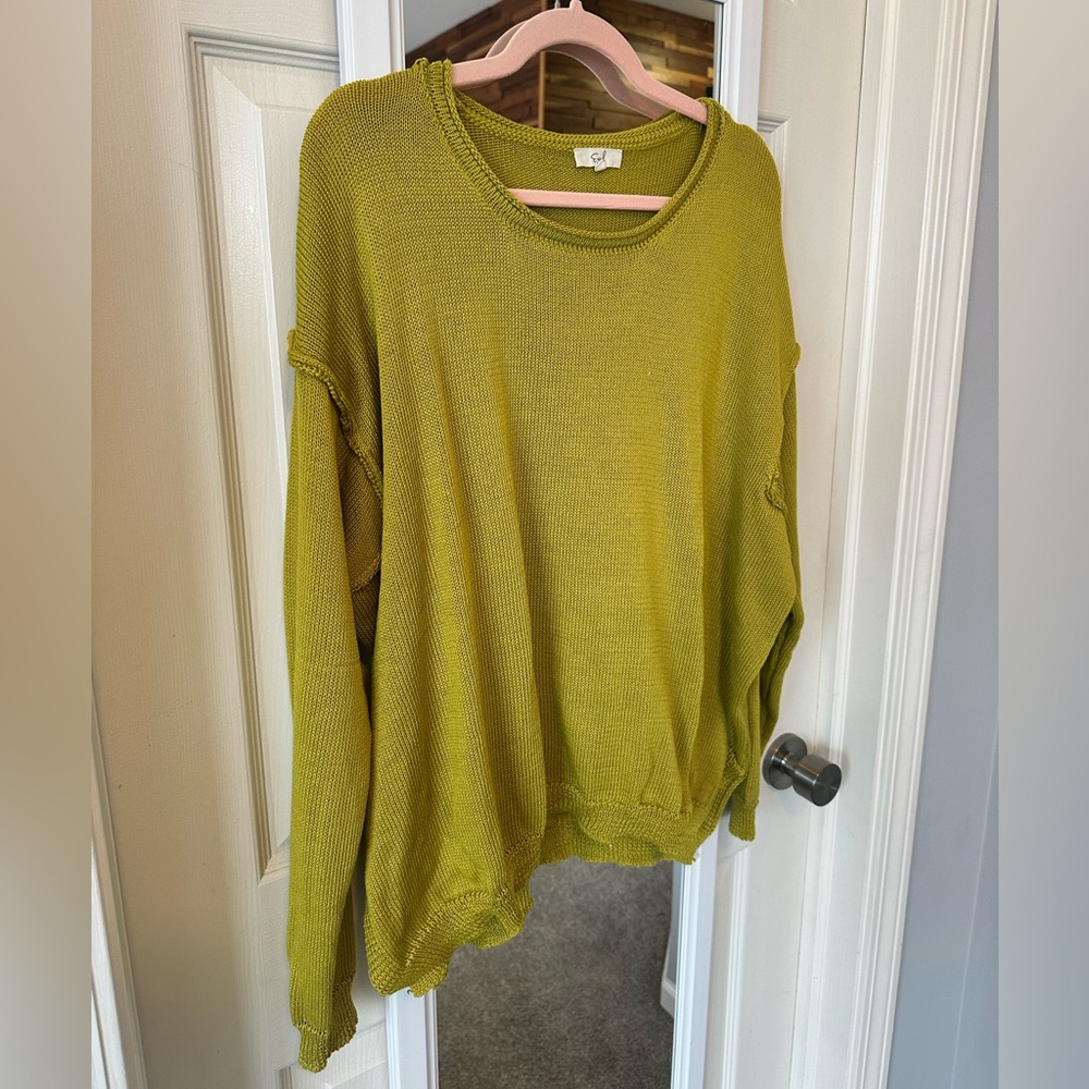 EUC💚Easel Off Shoulder Sweater Green Tea Small - Picture 2 of 5